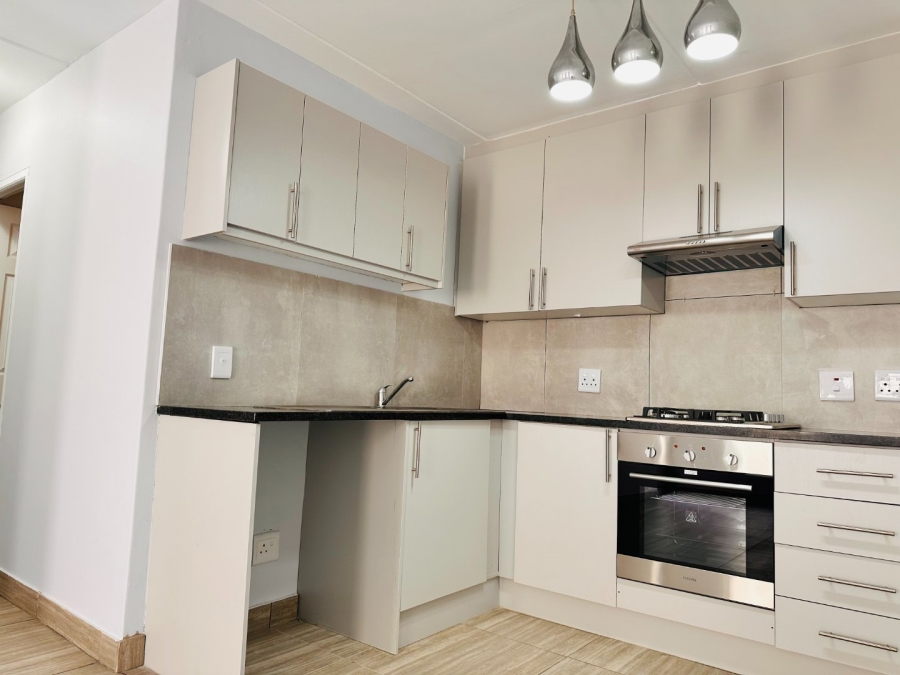 2 Bedroom Property for Sale in Parklands North Western Cape